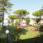 House With Garden And Pool Access *