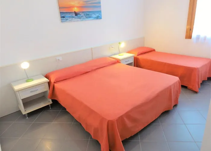 Villa House With Garden And Pool Access