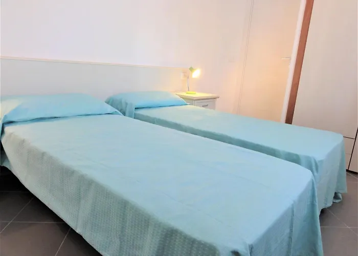 Vila House With Garden And Pool Access *